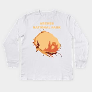 Arches National Park Minimalist Design Kids Long Sleeve T-Shirt